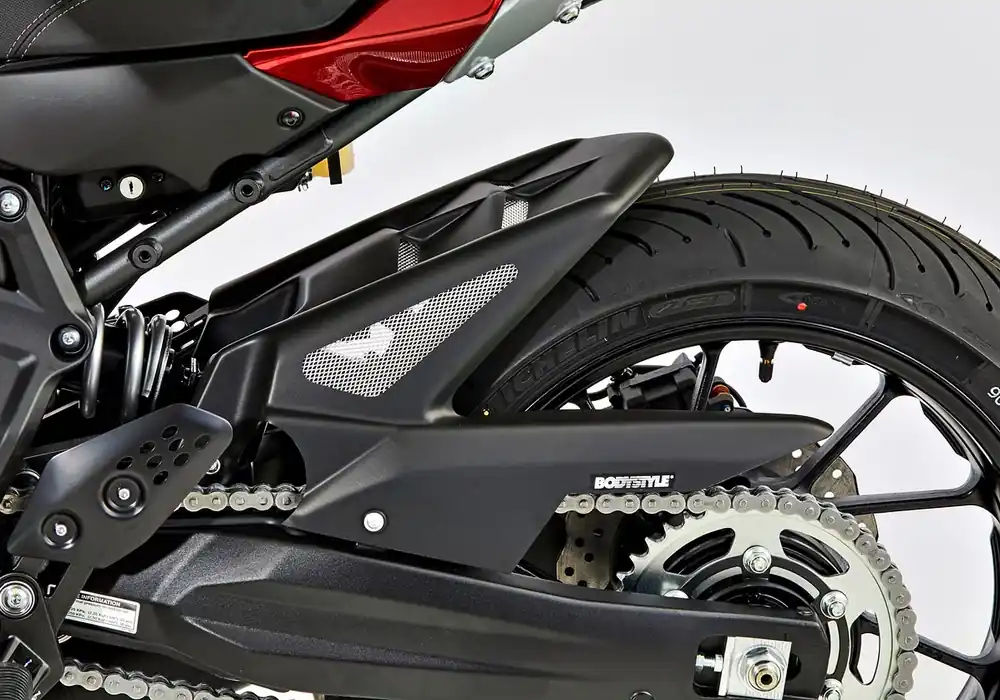 Ausverkauf BODYSTYLE Raceline Hinterradabdeckung ABS Kunststoff schwarz-matt für YAMAHA Tracer 7/GT, Tracer 700