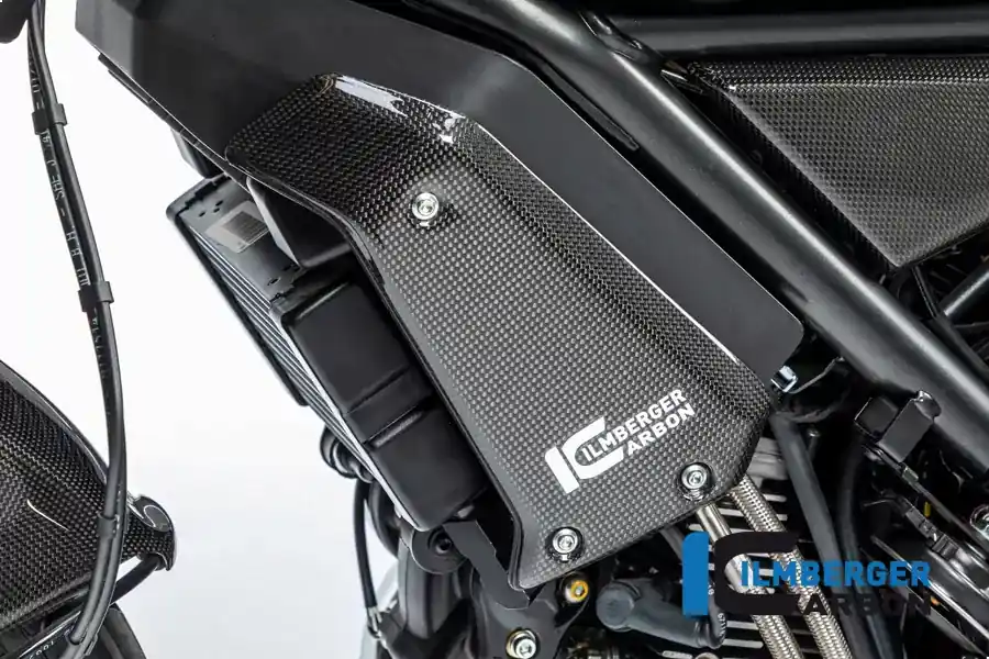 Must-Have Ilmberger Carbon Wasserkühlerabdeckung links glänzend passend für Ducati Scrambler 1100