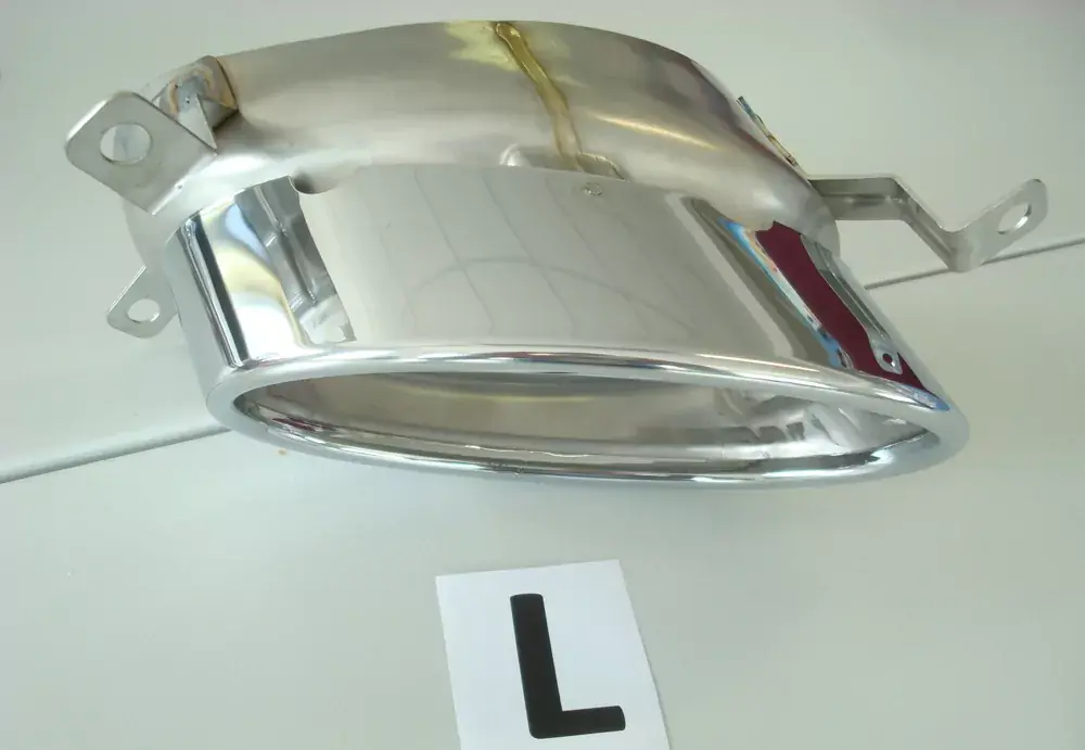 Markenprodukt Endrohrblende links chrom, 185x120mm oval passend für Audi A4 B8 Avant ab 01/2012