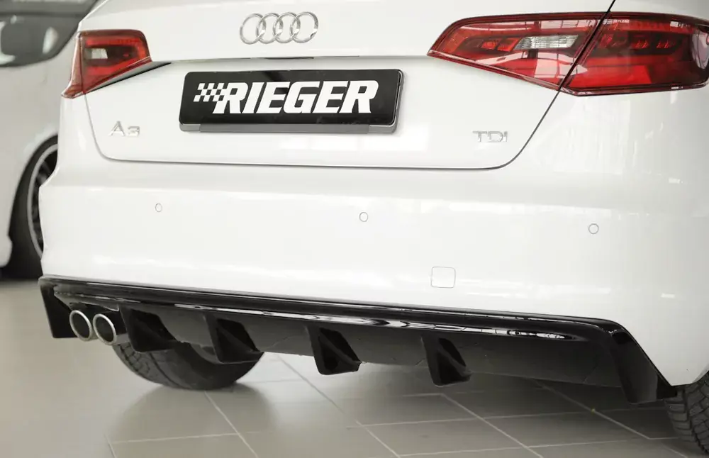 Schnäppchen Rieger Heckeinsatz passend für Audi A3 (8V) Sportback (07/12–08/16, ohne S-Line)
