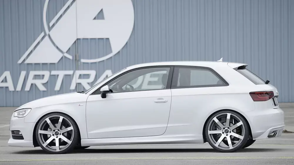 Rieger Heckeinsatz passend für Audi A3 (8V) Sportback 07/12–08/16 Echt