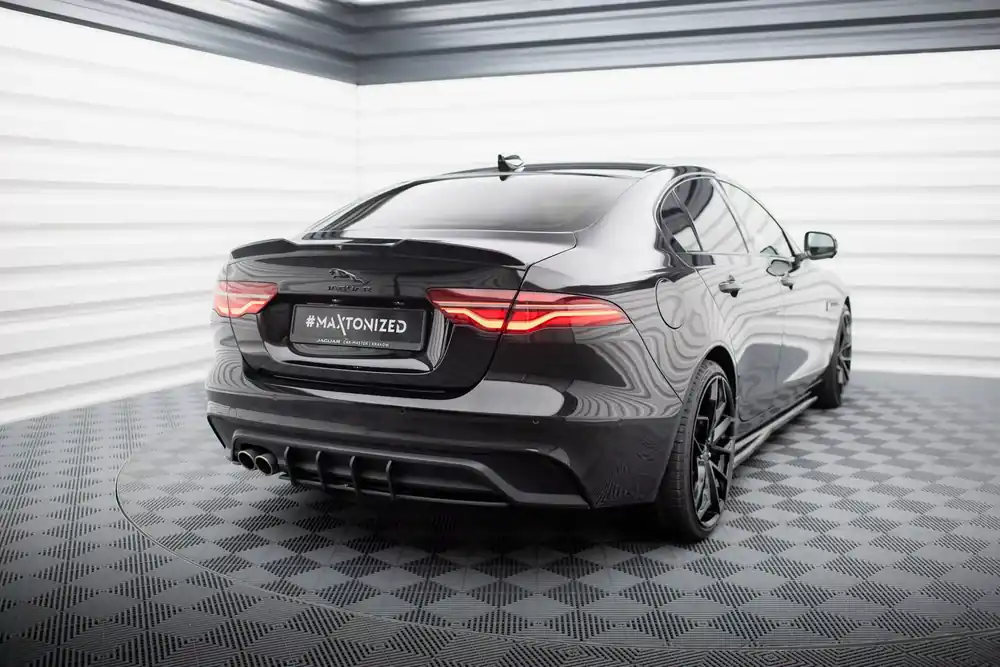 Street Pro Heckschürze passend für Jaguar XE X760 Facelift Begrenztes Angebot