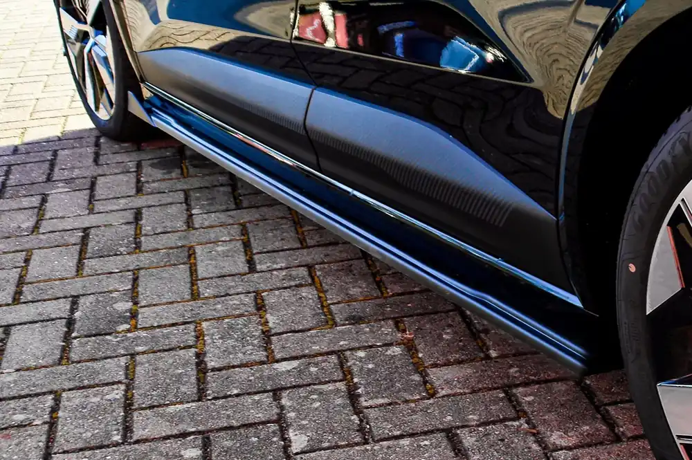 Seitenschweller mit Wings vorne passend für Renault Megane E-Tech RCB Jetzt Kaufen