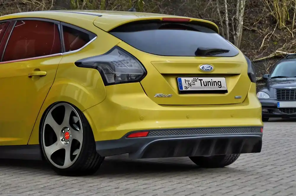 Heckansatz Heckdiffusor passend für Ford Focus DYB 2010-2014 Ausverkauf